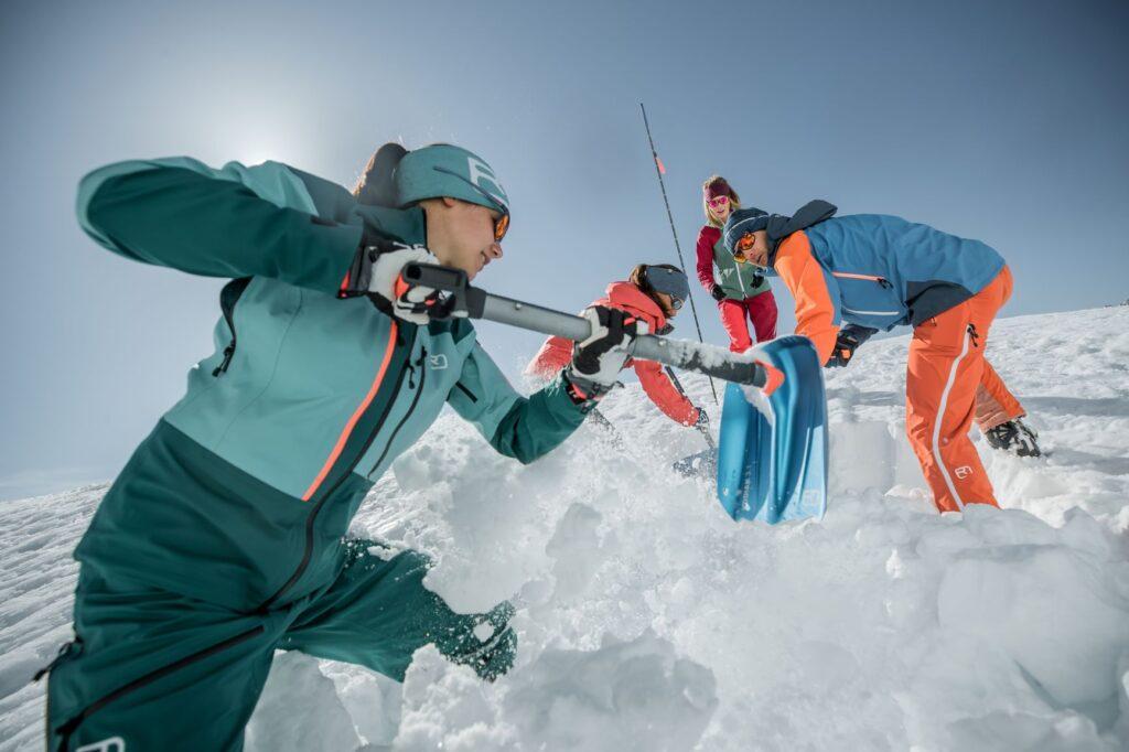 Avalanche Small Team Rescue Techniques