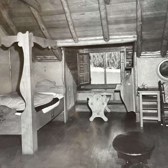 Duck Lake Hut Historic Image