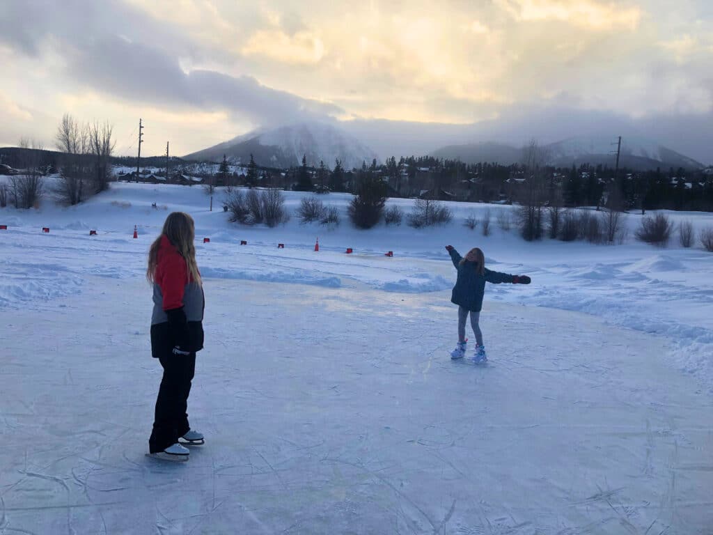 silverthorne ice skating